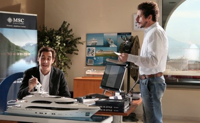 Una scena del film Colpi di Fortuna con Luca e Paolo dipendenti MSC.