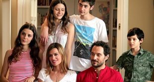 Cast E' arrivata la felicità