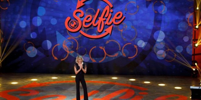 Selfie su Canale 5