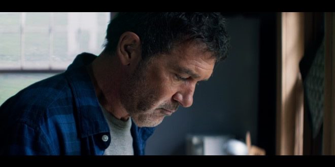 Antonio Banderas in una scena di Black Butterfly.