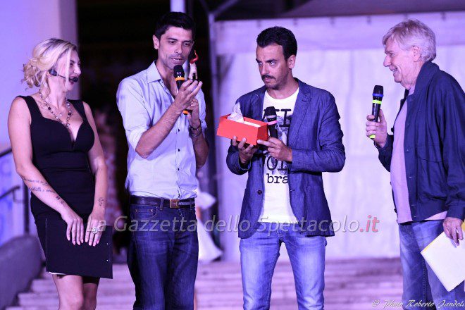 Il premio a Gigi e Ross.