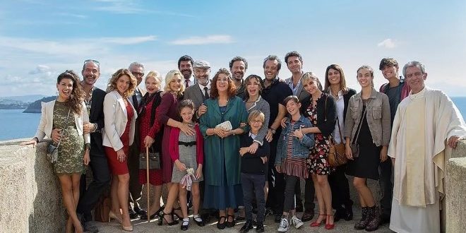 A Casa Tutti Bene, Gabriele Muccino e il cast. Foto Ufficio Stampa.