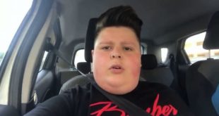 Marco Morrone, meglio noto come Saluta Andonio, in uno dei suoi video.