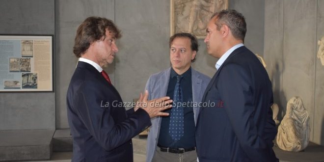 Alberto Angela con il sindaco Luigi De Magistris al MANN
