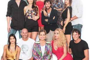 Simona Ventura e le coppie di Temptation Island VIP 2018. Foto da Ufficio Stampa