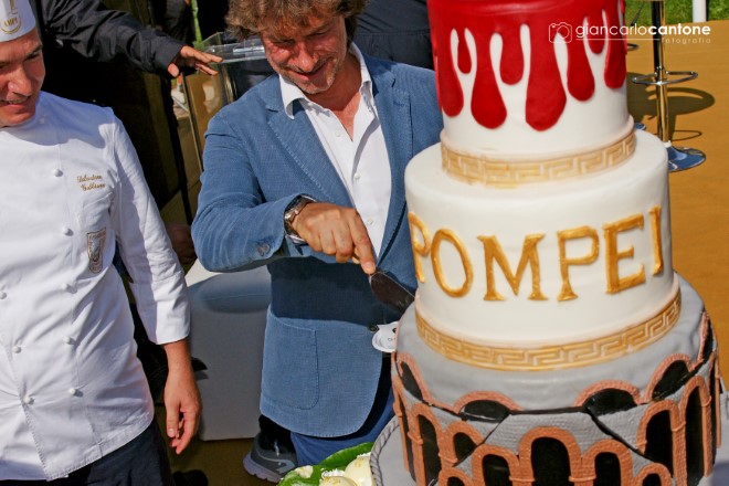 Il taglio della torta