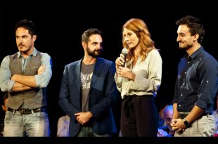 Milena Miconi con il cast di Affari di Famiglia. Foto di Pietro Nissi
