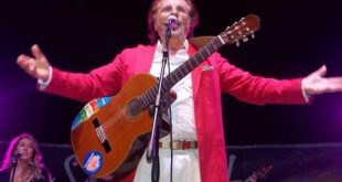 Tony Santagata live