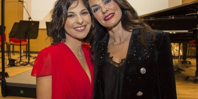 Pamela d'Amico e Maria Grazia Cucinotta per Storie di Donne. Foto da Facebook
