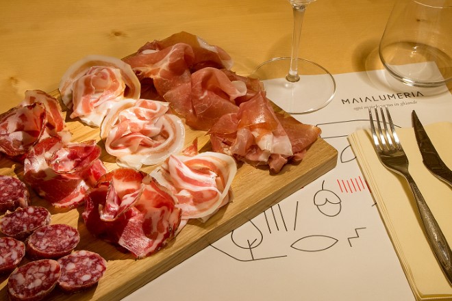 Maialumeria, arriva il Salame Bar