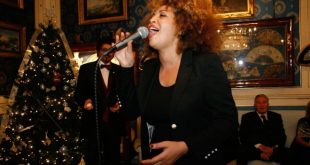 M’Barka Ben Taleb al Christmas Fashion Party dello scorso anno. Foto da Facebook