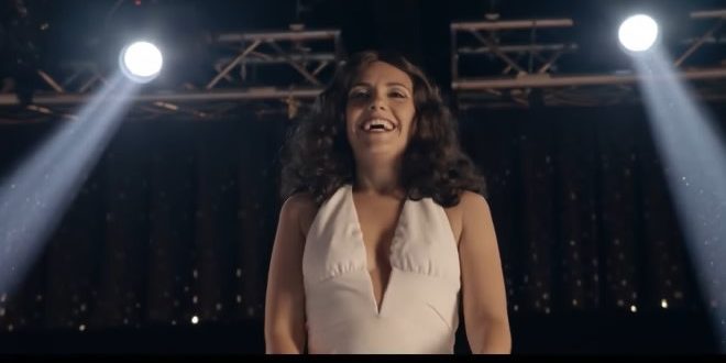 Frame di Serena Rossi nel trailer di Mia Martini