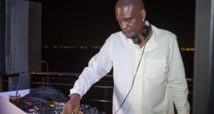 DJ Kenny Carpenter al party di 3D Magazine