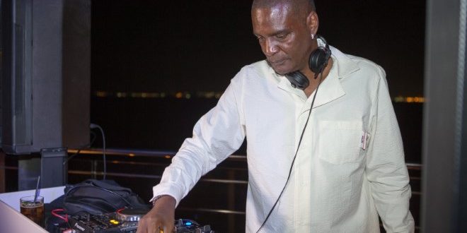 DJ Kenny Carpenter al party di 3D Magazine