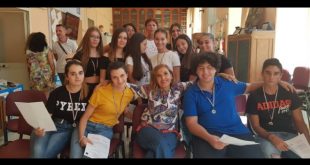 Alunni e docenti dell'Istituto Novelli di Marcianise
