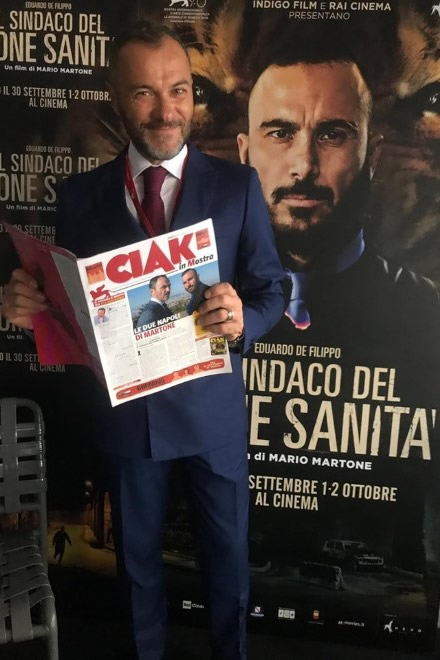 Massimiliano Gallo legge Ciak a Venezia76. Foto da Facebook