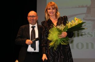 Manila Nazzaro con Giuseppe Cuscito per il Premio Internazionale Pugliesi nel Mondo 2019