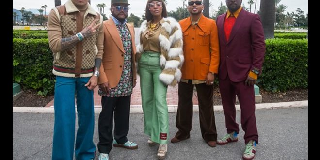 Black Eyed Peas con Ozuna e J Rey Soul per Mamacita. Foto di Sterling Hampton