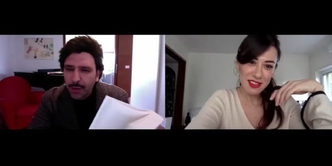 Un frame di L'Immunità di Gregge con Checco Zalone e Virginia Raffaele