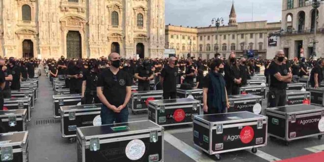 Bauli In Piazza a Milano. Foto dal Web