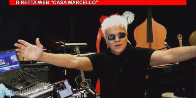 Un frame di Casa Marcello Night Web Show