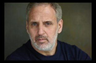 Vincent Riotta. Foto dal Web