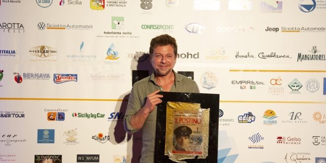 Claudio Gioè riceve il Premio Troisi. Foto di Martina Lisitano