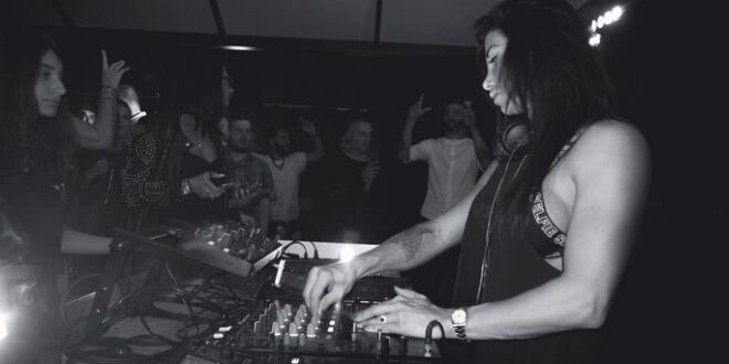 Anela DJ. Foto da Facebook