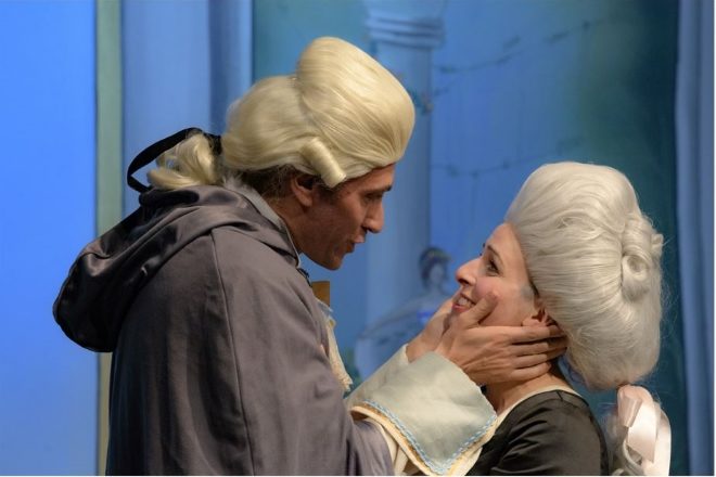 Cristiano d'Alterio in scena con Francesca Bruni per Maria Antonietta - L'ultima regina di Francia
