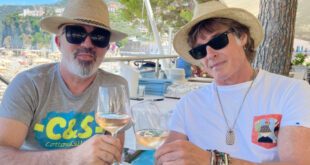 Ronn Moss e Tiziano Cavaliere ci raccontano Vado a vivere in Puglia