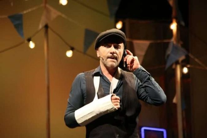 Gianfranco Gallo in Quartieri Spagnoli. Foto di Arturo Favella
