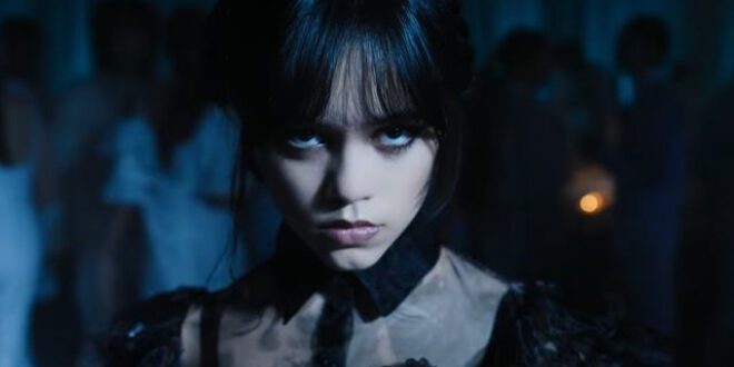 Jenna Ortega nei panni di Mercoledì Addams su Netflix