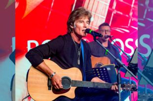 Ronn Moss in concerto