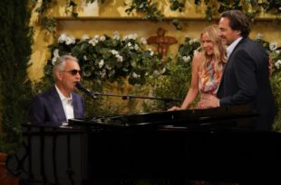 Andrea Bocelli al pianoforte in una puntata di Beautiful