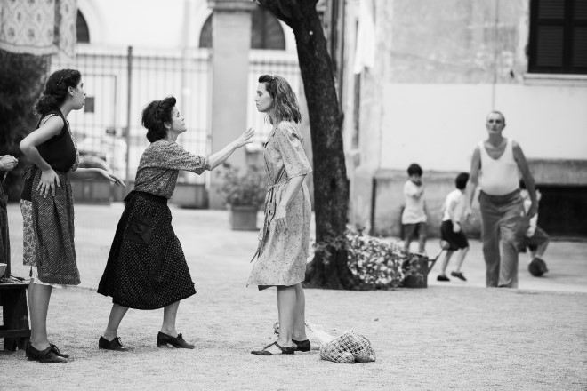 Silvia Salvatori in una scena di C'è ancora domani. Foto di Luisa Carcavale