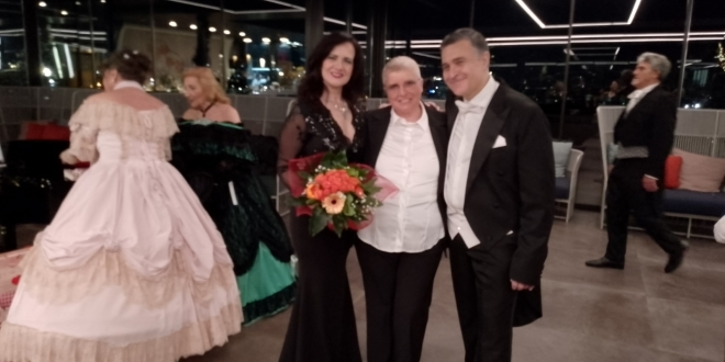 Maria Cuono con Olga De Maio e Luca Lupoli