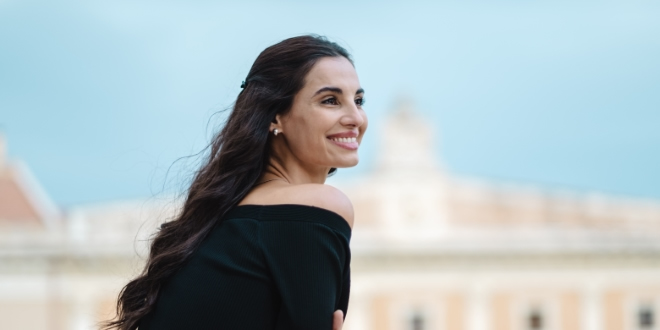 Francesca Chillemi è Viola Vitale in Viola come il mare
