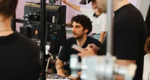Pietro Castellitto sul set dello spot