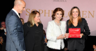 Edoardo Ponti, Chiara Sbarigia, Sophia Loren e Lucia Borgonzoni. Foto di Maurizio D'Avanzo