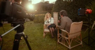Denise Capezza in una scena di Diva Futura