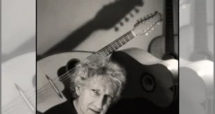 Eugenio Bennato. Foto di Augusto De Luca
