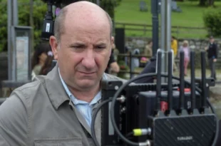Antonio Albanese sul set di Qui non succede niente. Foto di Claudio Iannone