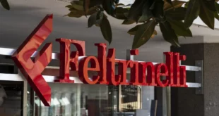 Insegna - La Feltrinelli