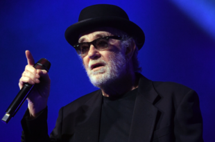 Francesco De Gregori live al al Vox Club di Nonantola. Foto di Corrado Corradi