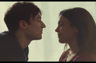 Matteo Paolillo e Ester Pantano in Io+Te