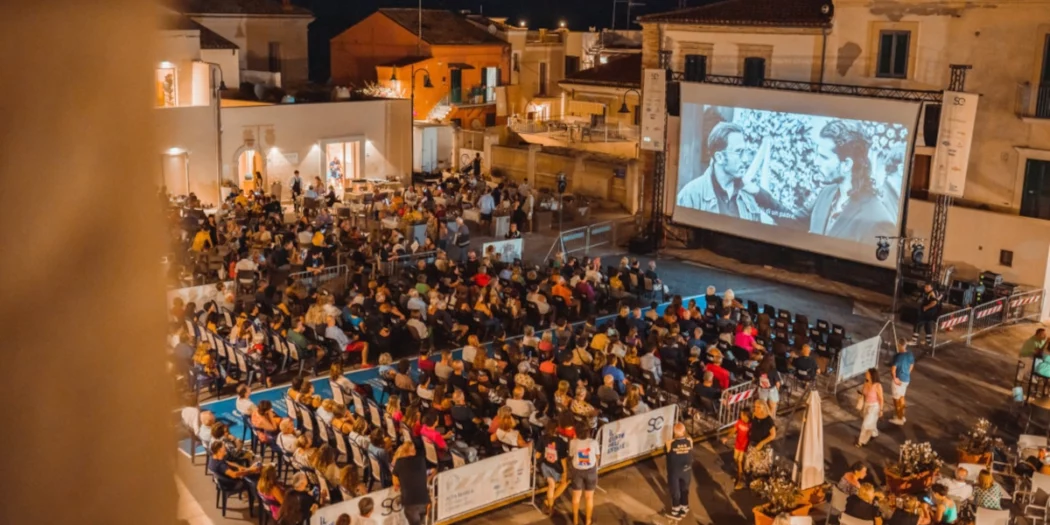 Un momento proiezione di Alta Marea Festival