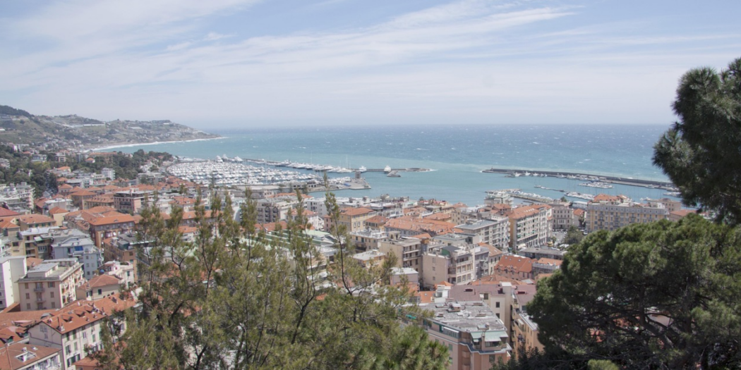 Vista dall'alto di Sanremo. Foto di Stux