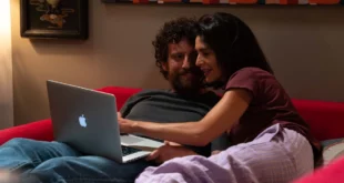 Maurizio Lastrico e Giulia Bevilacqua in Benvenuti in Campagna