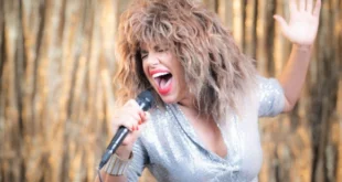 Roberta Bonanno nelle vesti di Tina Turner