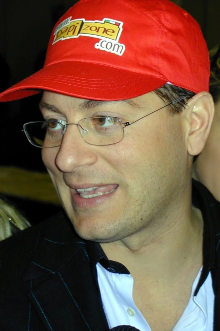 Enrico Papi al Festival di Sanremo 2000. Foto di Corrado Corradi